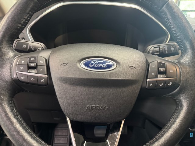 Used 2020 Ford Escape Titanium w/ Titanium Premium Package 2.0 AWD/4WD image 19