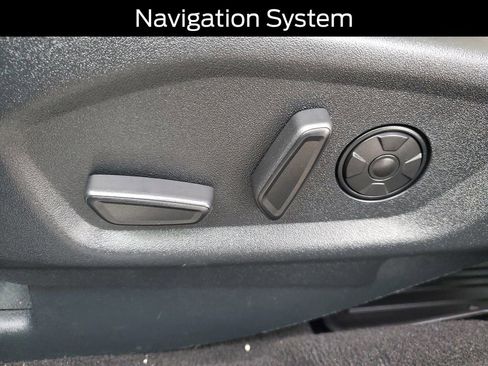 Used 2019 Ford Explorer Platinum image 8