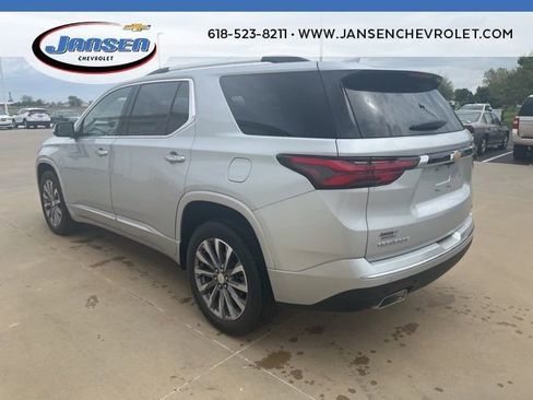 Used 2022 Chevrolet Traverse Premier image 4