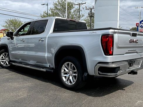 Used 2019 GMC Sierra 1500 SLT w/ SLT Premium Package image 3