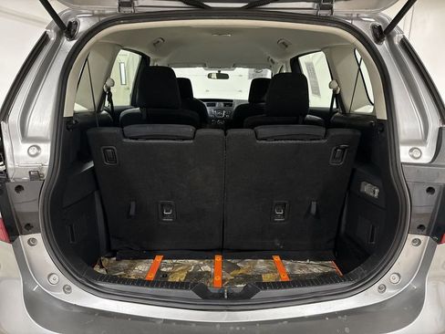 Used 2012 MAZDA MAZDA5 Sport image 22