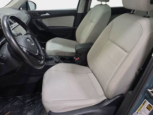 Used 2019 Volkswagen Tiguan SEL w/ 3rd Row Seat Package AWD/4WD image 13