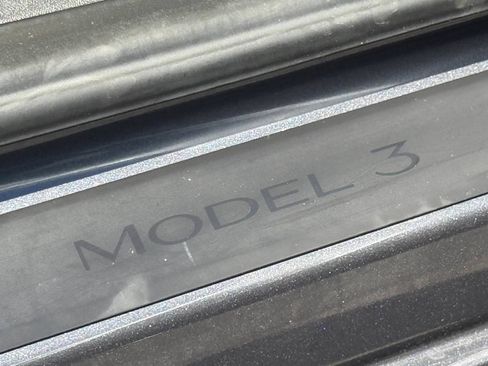Used 2023 Tesla Model 3 Standard Range RWD image 19