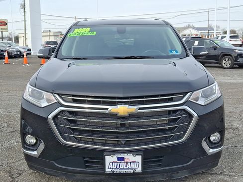 Used 2020 Chevrolet Traverse LT w/ LT Premium Package image 2