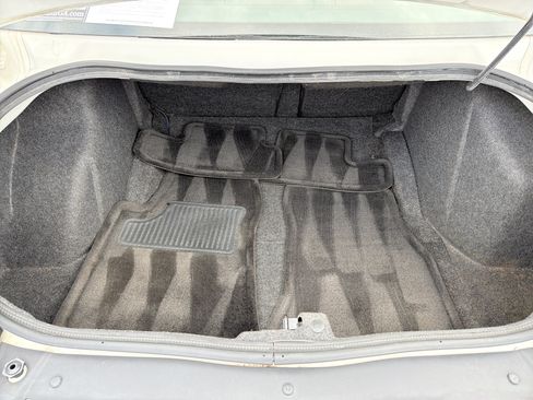 Used 2009 Dodge Challenger SE RWD image 15