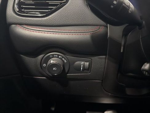 Used 2023 Dodge Durango GT image 11