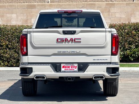 New 2026 GMC Sierra 1500 Denali w/ Denali Reserve Package AWD/4WD image 5
