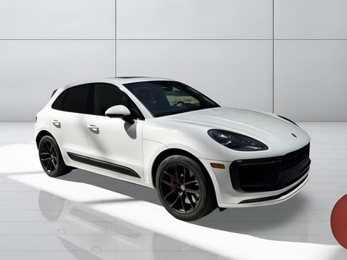 Used 2024 Porsche Macan GTS w/ Premium Plus Package AWD/4WD image 9