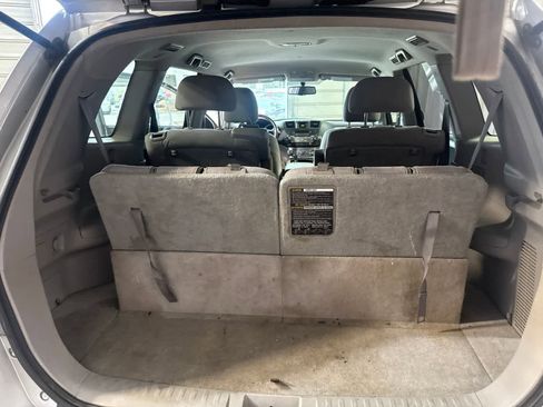 Used 2012 Toyota Highlander FWD image 15