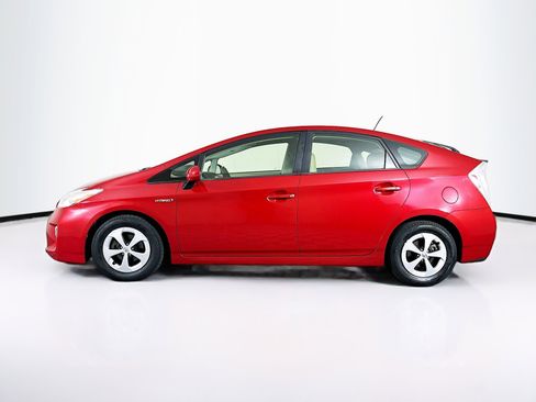 Used 2013 Toyota Prius Four w/ Deluxe Solar Roof Pkg FWD image 4