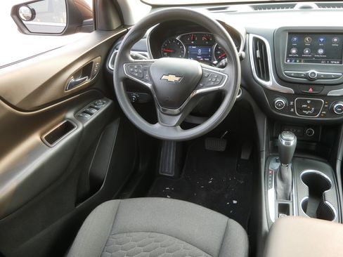 Used 2020 Chevrolet Equinox LT AWD/4WD image 9