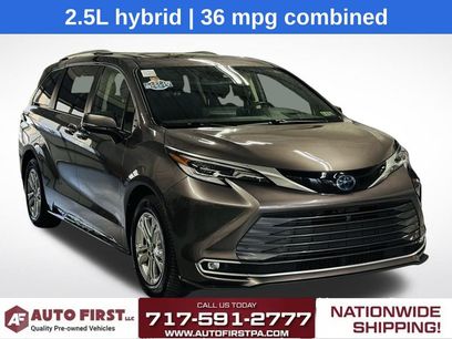 Used 2022 Toyota Sienna Platinum