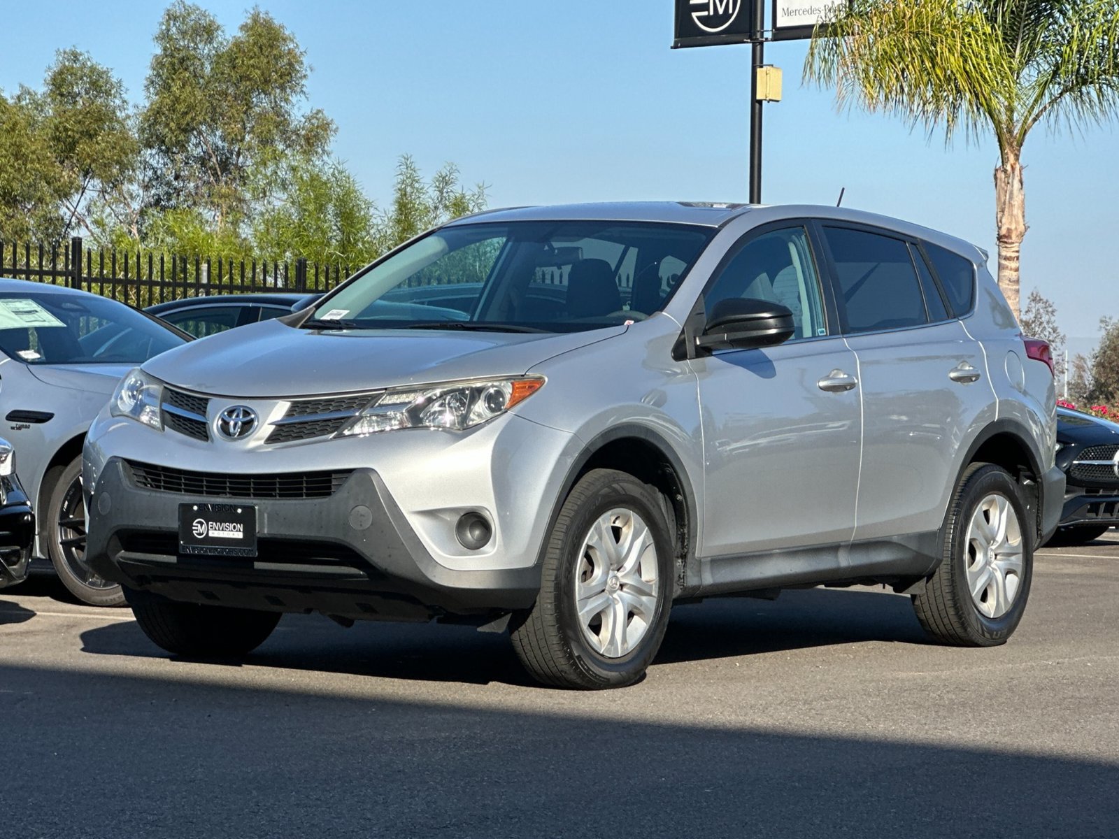 Used 2015 Toyota RAV4 LE FWD image 7
