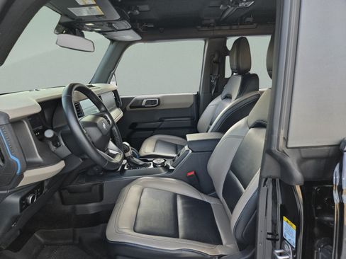 Used 2024 Ford Bronco Wildtrak AWD/4WD image 15