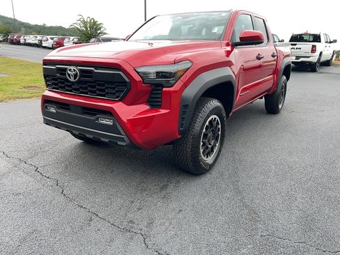 Used 2024 Toyota Tacoma Limited image 1