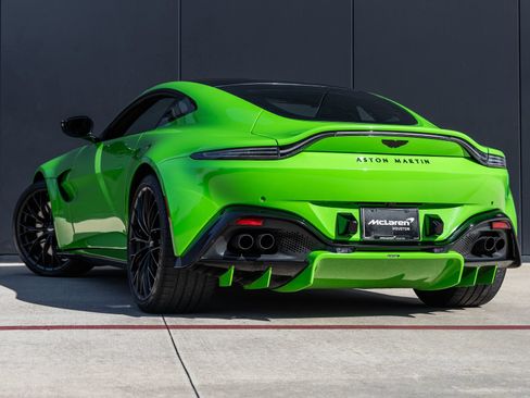 Used 2022 Aston Martin V8 Vantage Coupe RWD image 6
