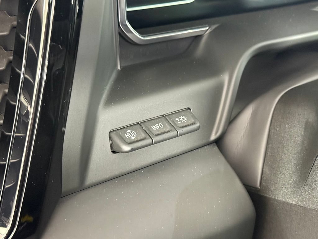 Used 2024 GMC Sierra 2500 AT4X AWD/4WD image 29