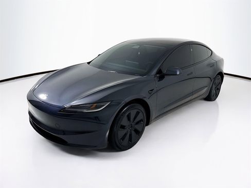 Used 2025 Tesla Model 3 Long Range image 3