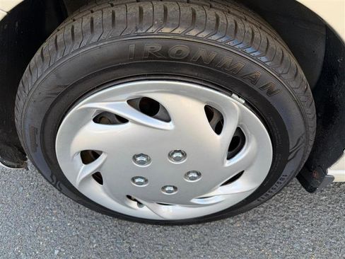 Used 2017 Chevrolet Spark LS image 29