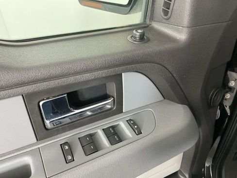 Used 2013 Ford F150 XLT w/ Luxury Equipment Group image 12