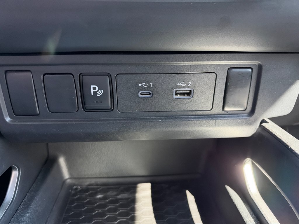 Used 2022 Nissan Frontier SV w/ Technology Package RWD image 20