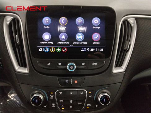 Used 2022 Chevrolet Malibu LT image 19