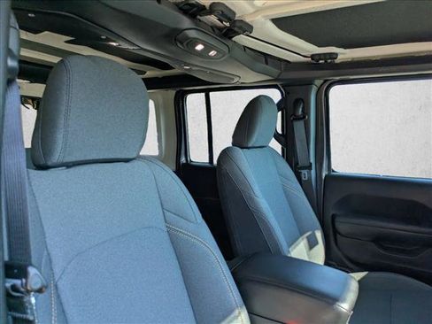 Used 2024 Jeep Wrangler Unlimited Sport AWD/4WD image 21