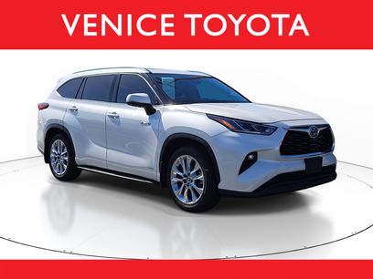 Used 2021 Toyota Highlander Limited
