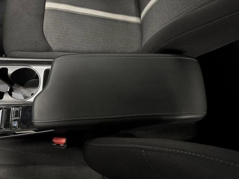 Used 2023 Hyundai Sonata SE w/ Cargo Package image 18