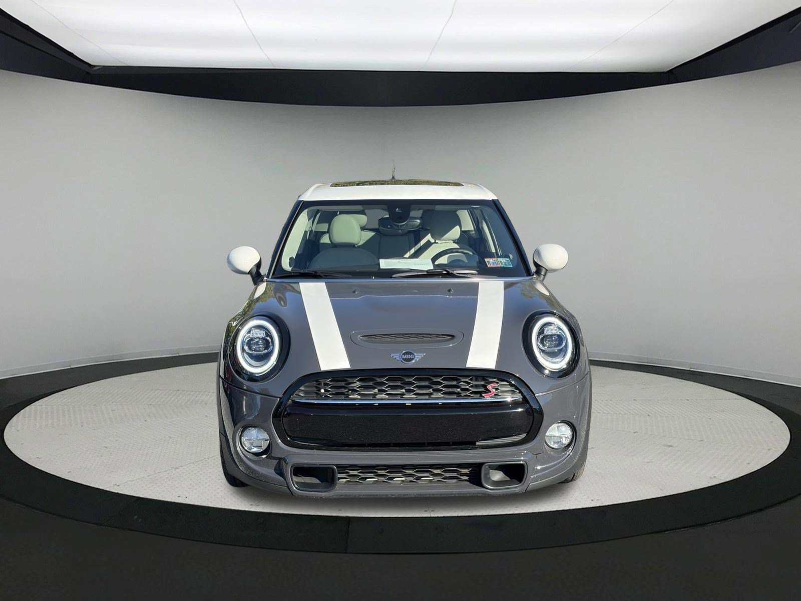 Used 2019 MINI Cooper S FWD image 2