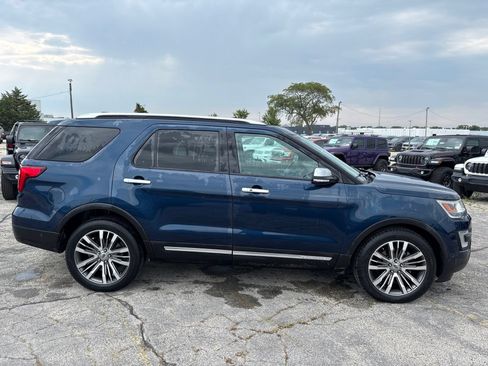 Used 2017 Ford Explorer Platinum AWD/4WD image 5