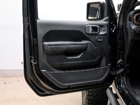 Used 2024 Jeep Wrangler Unlimited Rubicon w/ Technology Group AWD/4WD image 84