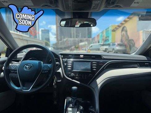 Used 2018 Toyota Camry LE FWD image 21