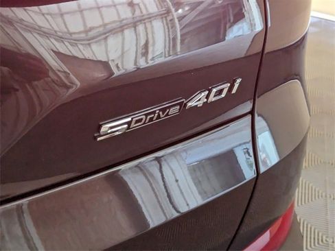 Used 2022 BMW X5 sDrive40i w/ Premium Package image 13