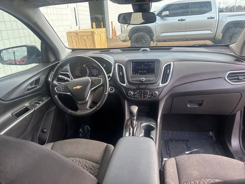 Used 2022 Chevrolet Equinox LT image 27
