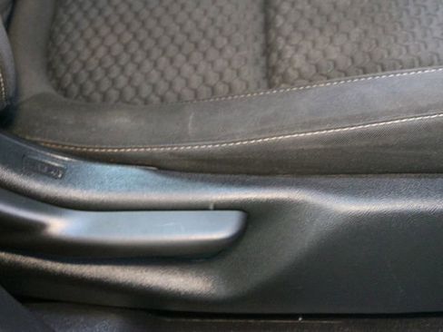 Used 2019 GMC Acadia SLE w/ LPO, Floor Liner Package FWD image 12