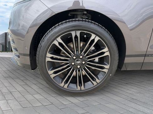 New 2026 Land Rover Range Rover Velar Belgravia AWD/4WD image 9