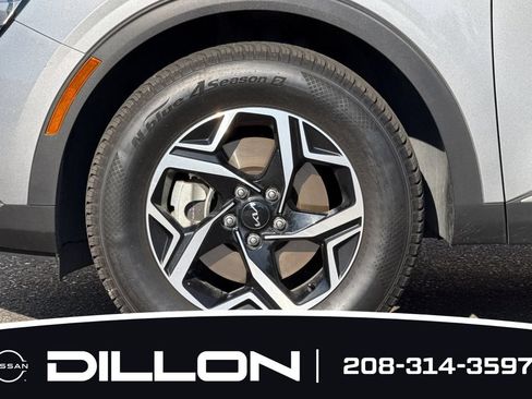 Used 2023 Kia Sportage LX AWD/4WD image 25