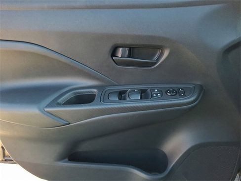 Used 2022 Nissan Versa S image 12