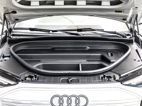 Used 2025 Audi Q6 e-tron Premium Plus w/ Premium Plus image 12