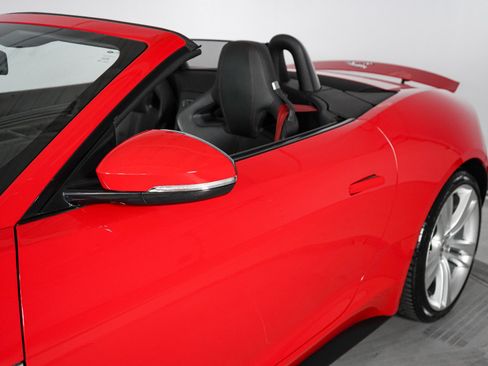 Used 2014 Jaguar F-TYPE S RWD image 2