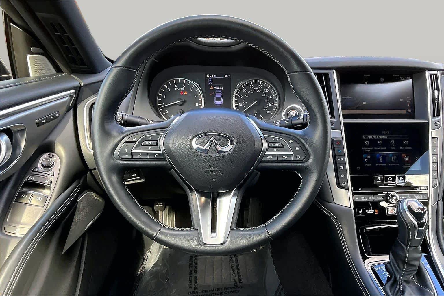 Used 2021 INFINITI Q60 3.0t Luxe w/ Essential Package RWD image 5