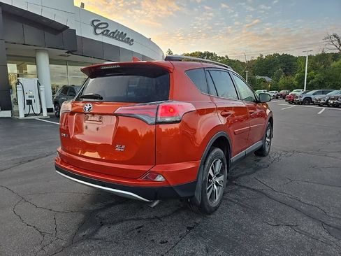 Used 2016 Toyota RAV4 XLE w/ Convenience Package AWD/4WD image 3