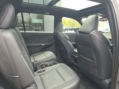 Used 2026 Lexus TX 500h AWD w/ Technology Package image 19