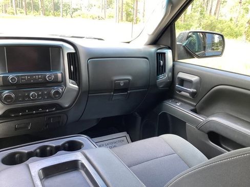 Used 2018 Chevrolet Silverado 1500 LT w/ Texas Edition image 14