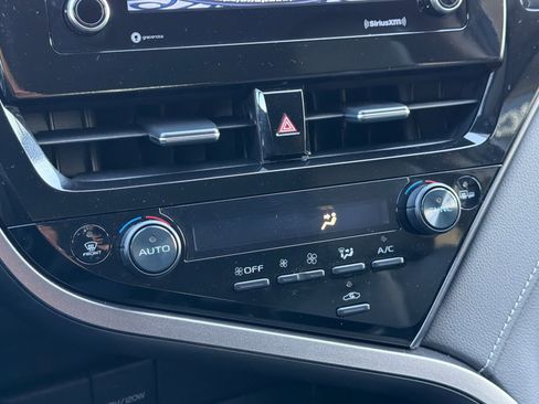 Used 2024 Toyota Camry SE image 22