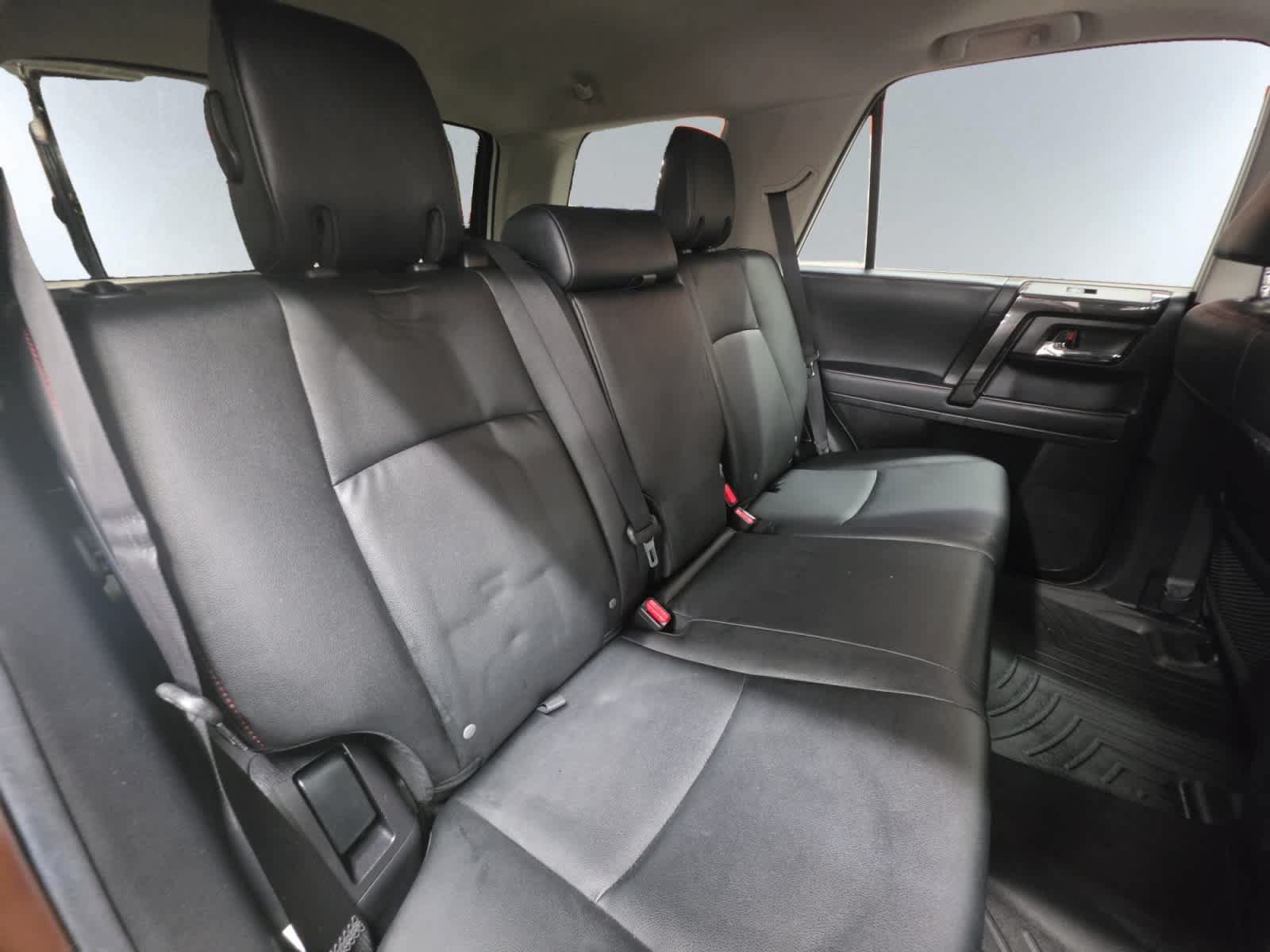 Used 2021 Toyota 4Runner TRD Off-Road Premium w/ Moonroof Package AWD/4WD image 18