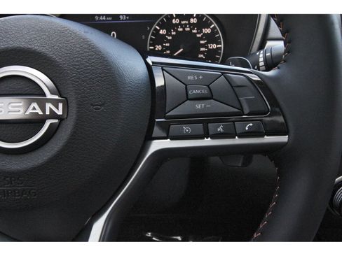 Certified 2025 Nissan Altima 2.5 SR AWD/4WD image 18