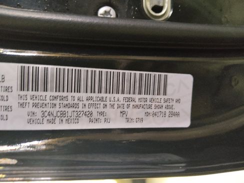 Used 2018 Jeep Compass Latitude w/ Popular Equipment Group FWD image 33