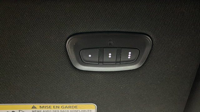 Used 2024 Jeep Wagoneer L Series II AWD/4WD image 36